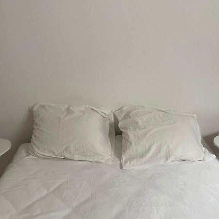 Le Wolf - 1 Chambre Dans Un T3 - 5Mn Tram Du Centre Ville - 15Mn Tram Gare Tgv Mulhouse - Wifi - Parking Buitenkant foto